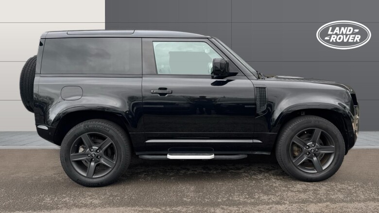 Land Rover Defender 3.0 D250 X-Dynamic SE 90 3dr Auto Diesel Estate